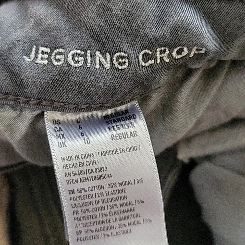 American Eagle Womens Gray Cropped Jeggings - Size 6